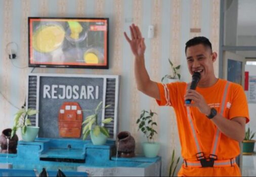 Divre IV Tanjungkarang Sosialisasi Keselamatan di Perlintasan Sebidang melalui Kegiatan Safety Hunting