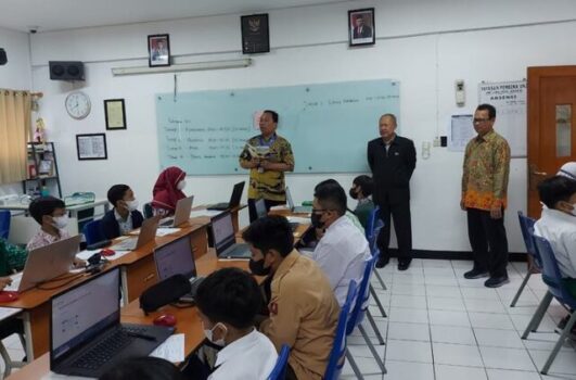 Para Siswa SD Bersemangat Mengikuti Tes PSB di Labschool