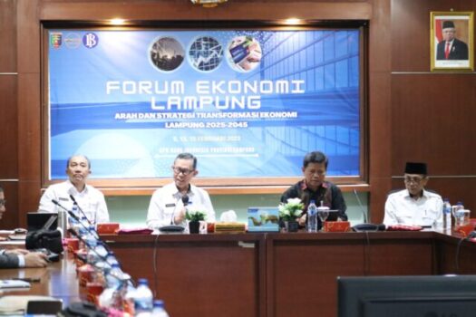 Sekdaprov Lampung Buka FGD Arah dan Strategi Transformasi Ekonomi Lampung 2025-2045