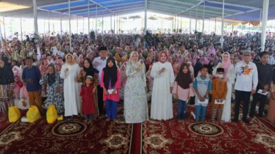 Wagub Chusnunia dan Ketua TP PKK Provinsi Lampung Hadiri Pengajian Akbar di Way Kanan