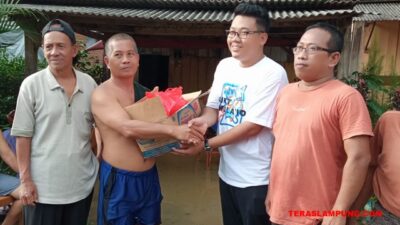 Bantu Korban Banjir, BMI Lampung Utara Bagikan Ribuan Nasi Kotak