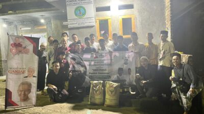 Orang Muda Ganjar Bawa Material Bangunan Untuk Ponpes di Bandar Lampung