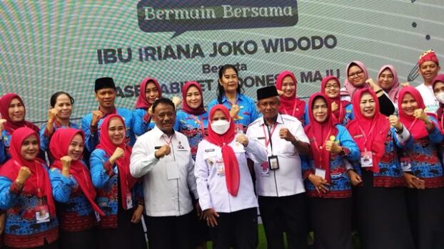 Hari Cuci Tangan dengan Sabun, Iriana Jokowi Kunjungi SDN 2 Rawalaut