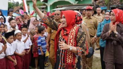 Ketua TP PKK Lampung Selatan Hadiri Kegiatan Lomba Desa Di Kecamatan Way Sulan