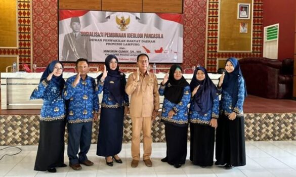 Mingrum Gumay Lakukan Pembinaan Ideologi Pancasila bagi Pelajar di Lampung Tengah