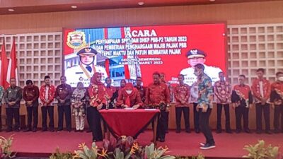 Walikota Bandarlampung Serahkan 268.168 SPPT PBB