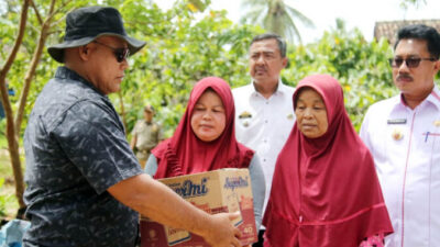 Bupati Lampung Selatan Bantu Pembangunan Rumah Roboh Warga Sidomulyo