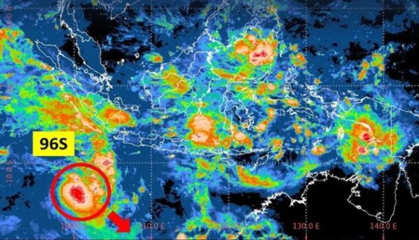 Dampak Bibit Siklon Tropis 96S terhadap Cuaca di Lampung