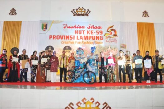 Lomba Fashion Show Dalam Rangka HUT ke-59 Provinsi Lampung Berlangsung Meriah