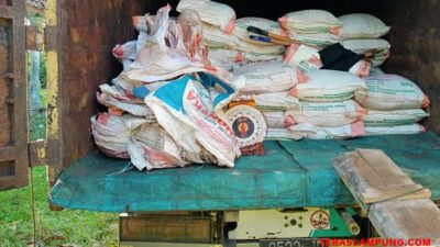 Penggerebekan Gudang di Lamsel, Polisi Sita 10 Ton Pupuk Oplosan