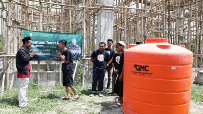 Sambangi Ponpes Darul Ilmi di Lampung, Ganjar Milenial Center Beri Bantuan Tandon Air