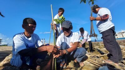 Peduli Lingkungan, Komunitas Nelayan Pesisir Lampung Ajak Warga Pesawaran Tanam Hutan Mangrove