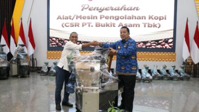 Pemprov Lampung Terima Bantuan Mesin Pengolahan Kopi dari PT Bukit Asam