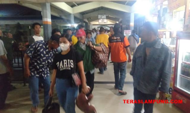 H-3 Idulfitri: 75.718 Pemudik Menyeberang ke Sumatera