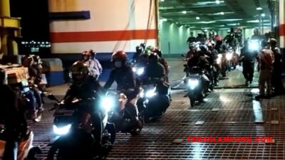 H-4 Lebaran, Pemudik Sepeda Motor Padati Pelabuhan Bakauheni