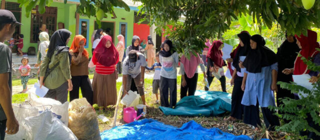 Paluma Nusantara Latih Petani Lampung Selatan Buat Pupuk Organik