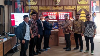 Nasdem Lampung Serahkan Berkas Bakal Calon Anggota DPRD ke KPU