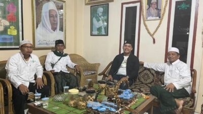 Santri Dukung Ganjar Jalin Silahturahmi ke Pondok Pesantren Darul Ma’arif Lampung
