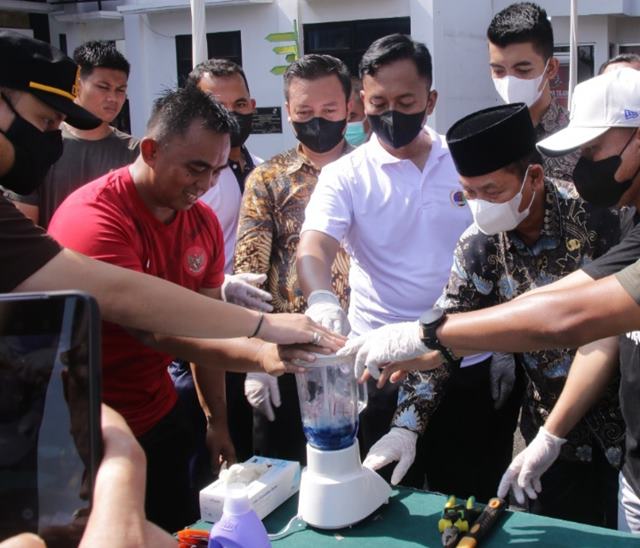 Bupati Lampung Utara Hadiri Pemusnahan Barang Bukti Kejahatan