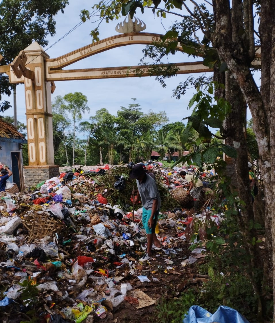 Pengelolaan TPA Alamkari Lampung Utara Semrawut, Ini Buktinya