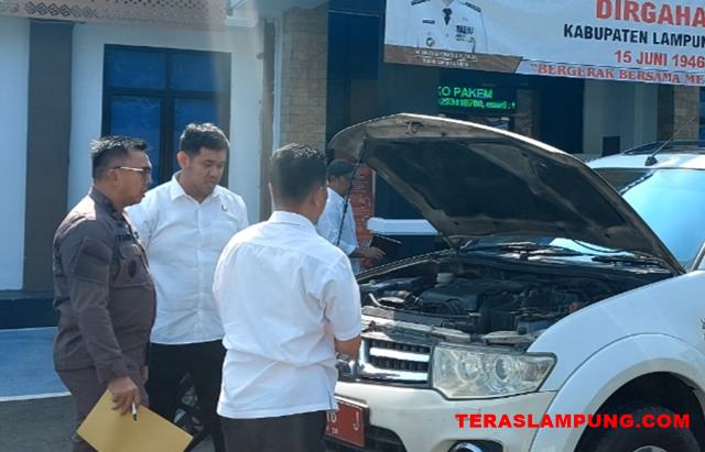 Bantu Pemkab, Kejari Lampung Utara Kembali Tarik Tiga Kendaraan Dinas