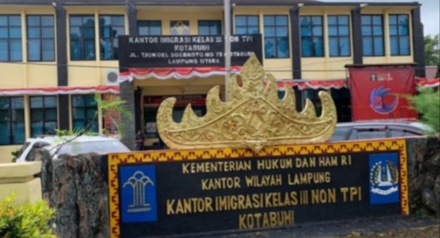 Buntut Viralnya Mobil Dinas Parkir di Tempat Hiburan Malam, Oknum Pejabat Imigrasi Kotabumi Dijatuhi Sanksi Disiplin