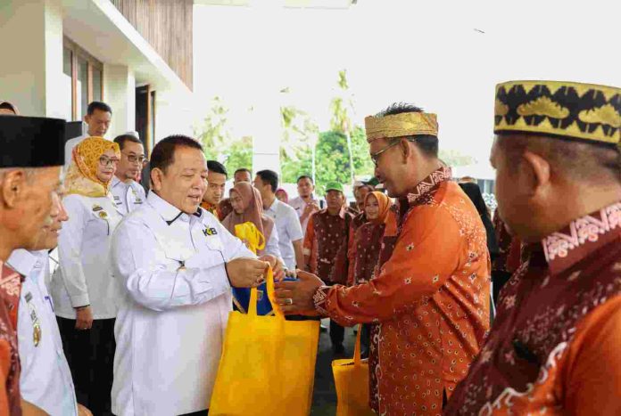 Gubernur Arinal Lepas Kontingen KTNA Ikuti Penas Petani Nelayan 2023