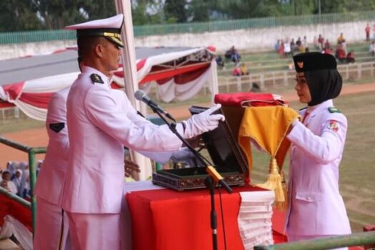 Kakimal Lampung Jadi Irup Penurunan Bendera HUT ke-78 RI di Lampung Utara