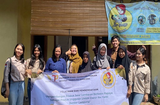 PkM, Mahasiswa dan Dosen Teknologi Pangan Itera Kembangkan Selai Lembaran Berbasis Pepaya