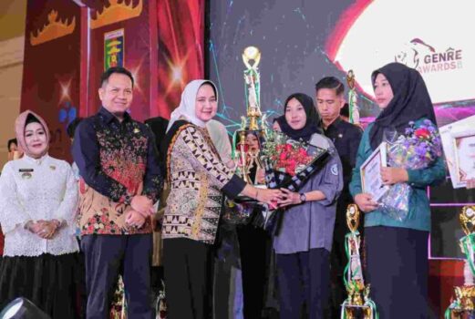 Bunda GenRe Lampung Riana Sari Buka Grand Final GenRe Awards 2023