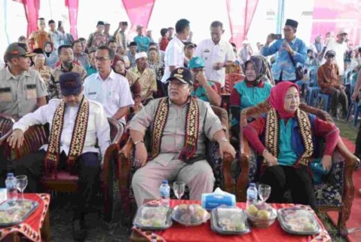 Gubernur Arinal Hadiri Pameran Hasil Karya Mahasiswa KKN di Pesawaran