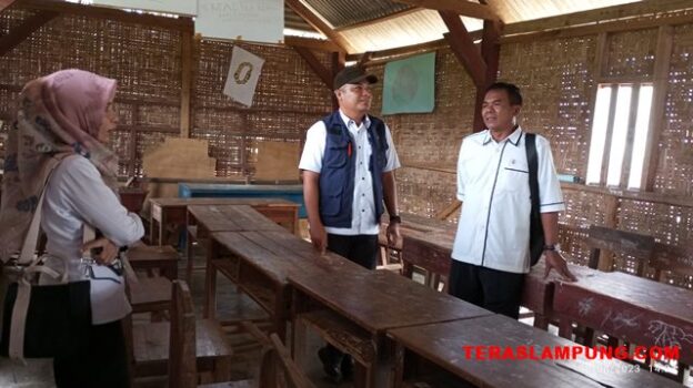 Tinjau Sekolah Geribik, Ini yang akan Dilakukan oleh Dinas Pendidikan Lampung Utara