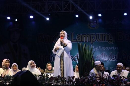 Bandarlampung Bersholawat, Walikota Eva Dwiana Ajak Masyarakat Jaga Persatuan