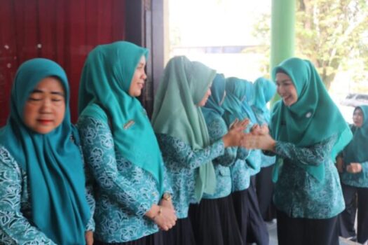 Wakil Ketua PKK Lampura Hadiri Silaturahmi dengan Para Srikandi di Bunga Mayang