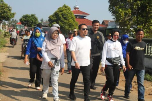 Haornas, Wabup Ardian Saputra Ikuti Jalan Sehat dan Senam Massal di Tanjung Raja
