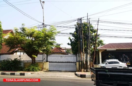 Pemkot Bandarlampung akan Tertibkan Kabel Optik
