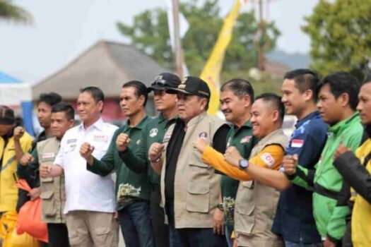 Gubernur Arinal Lepas Peserta Mabar Offroader Nusantara II