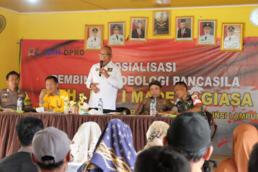 Made Bagiasa Lakukan Sosialisasi Ideologi Pancasila di Kampung Sri Basuki