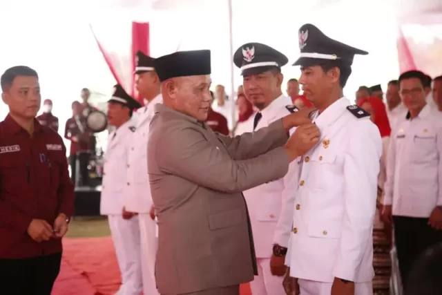 Lantik Lima Kepala Desa di Kecamatan Kalianda, Ini Pesan Nanang Ermanto