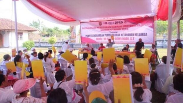 Ni Ketut Dewi Nadi Sosialisasikan Perda Ketahanan Keluarga di Lamteng