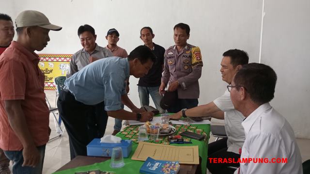 Dikeluhkan Warga, Pengusaha Arang Sepakat Hentikan Sementara Usahanya