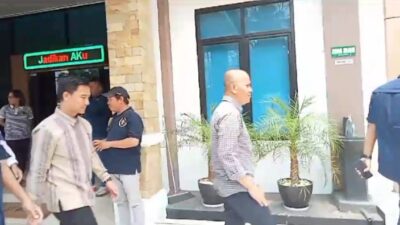 Resmi Ditahan, Tangisan Histeris Iringi Penahanan Empat Tersangka Kasus Dugaan Penerimaan Gratifikasi Bimtek Lampung Utara