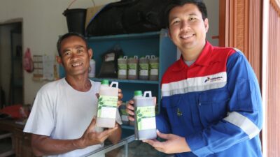 Bantu Kemajuan Pertanian Karet Desa Pagardewa, PGN Gandeng Masyarakat Kembangkan Pupuk Organik “Dewa Pupuk”