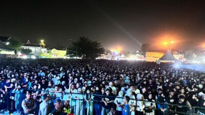 Ribuan Penonton Pekan Raya Lampung “Tersihir” Penampilan NDX AKA