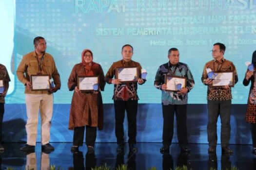 Terbaik Dalam Pemanfaatan Utilitas Pusat Data Nasional Tingkat Provinsi Tahun 2023, Provinsi Lampung Raih Penghargaan Dari Kementerian Kominfo