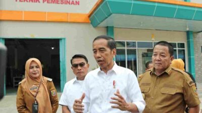 Gubernur Arinal Dampingi Presiden RI Jokowi Kunjungi SMK Negeri 3 Kota Metro