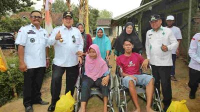 Gubernur Arinal Bantu Sembako dan Kursi Roda kepada Warga Disabilitas dan Lansia