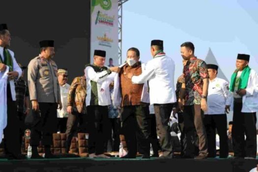Gubernur Arinal Hadiri Pembukaan Festival Keceran Tjimande