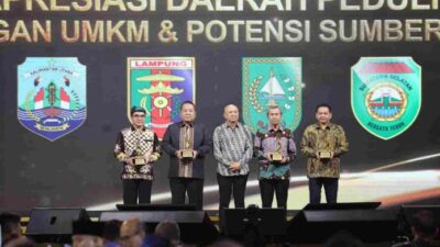 Gubernur Arinal Raih Penghargaan Daerah Peduli Pengembangan UMKM dan Potensi Sumber Daya Lokal