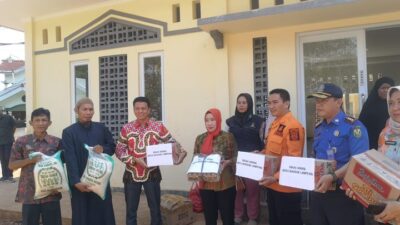 Dinsos Kota Bandarlampung Serahkan Bantuan Sembako kepada Pesantren Korban Kebakaran